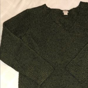 I crew dark green sweater